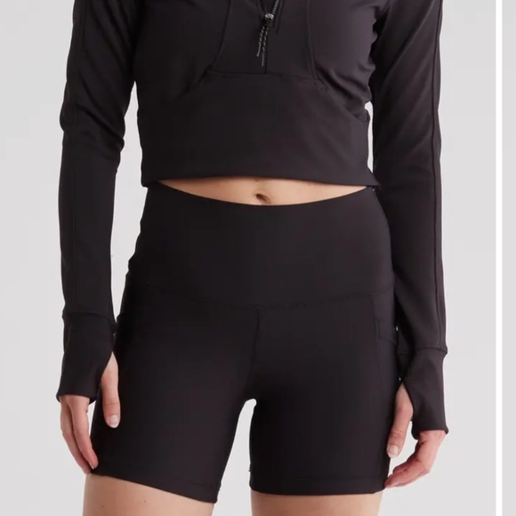 Academy Crop Rib Half-Zip Pullover and shorts set - Picture 4 of 6